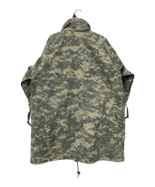 ECWCS（エクワックス）ECWCS (エクワックス) UNIVERSAL CAMO GORE-TEX PARKA オリーブ×ベージュ サイズ:MEDIUM REGULARの古着・服飾アイテム