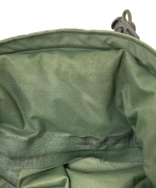 ECWCS（エクワックス）ECWCS (エクワックス) UNIVERSAL CAMO GORE-TEX PARKA オリーブ×ベージュ サイズ:MEDIUM REGULARの古着・服飾アイテム