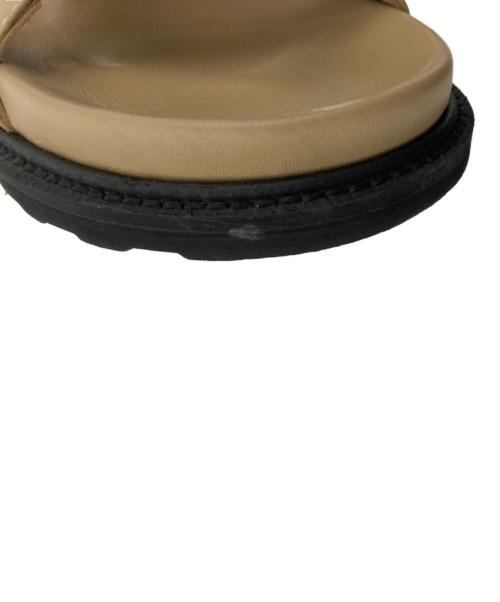 Caminando（カミナンド）Caminando (カミナンド) サンダル ベージュ サイズ:7の古着・服飾アイテム