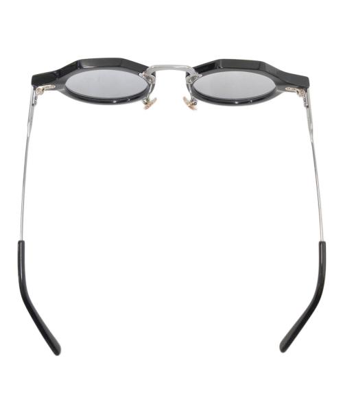 NEW.（ニュー）NEW. (ニュー) サングラス ブラック×シルバー サイズ:44□22-145-01の古着・服飾アイテム