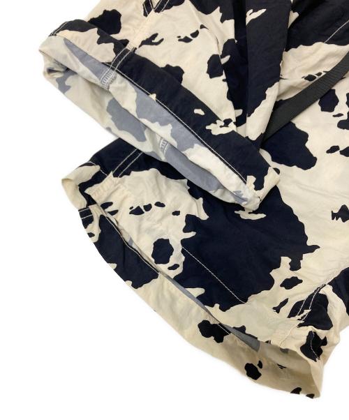 GRAMICCI（グラミチ）GRAMICCI (グラミチ) LEE (リー) 別注ナイロンショーツ ブラック×ベージュ サイズ:Mの古着・服飾アイテム