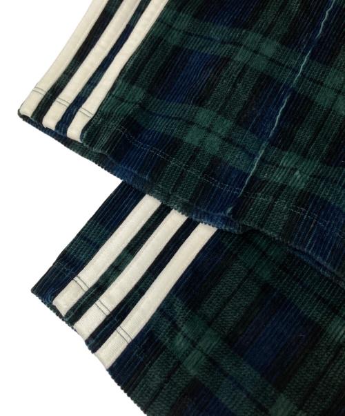 adidas（アディダス）adidas (アディダス) コーデュロイ タータン ワイドレッグパンツ グリーン×ホワイト サイズ:XLの古着・服飾アイテム