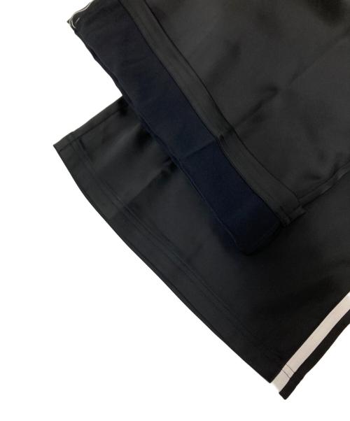 adidas（アディダス）adidas (アディダス) サテン ワイドレッグ トラックパンツ ブラック サイズ:M 未使用品の古着・服飾アイテム