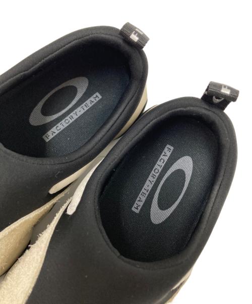 OAKLEY（オークリー）OAKLEY (オークリー) BRAIN DEAD (ブレインデッド) ローカットスニーカー ベージュ×ブラック サイズ:27.0cmの古着・服飾アイテム