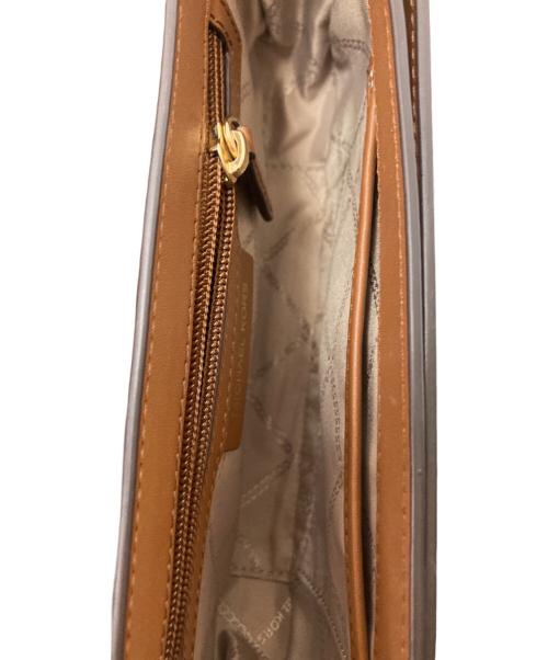 MICHAEL KORS（マイケル・コース）MICHAEL KORS (マイケルコース) MILA EW スリング メッセンジャー ミディアム ブラウン サイズ:下記参照の古着・服飾アイテム