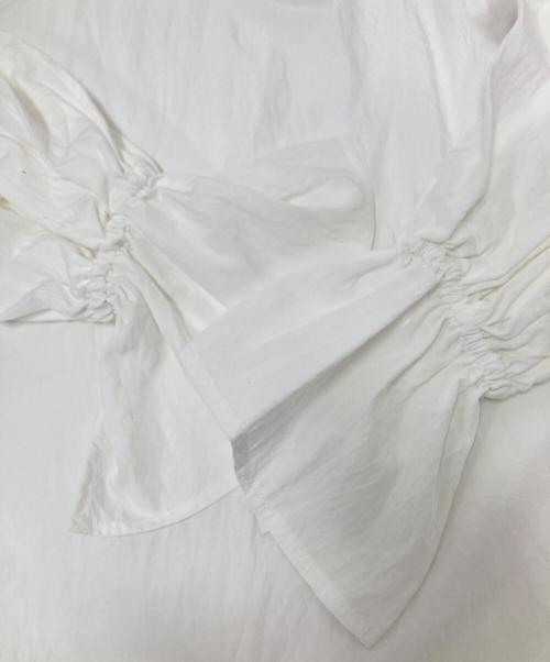 BEARDSLEY（ビアズリー）BEARDSLEY (ビアズリー) ギャザーカフスシャツ ホワイト サイズ:F 未使用品の古着・服飾アイテム