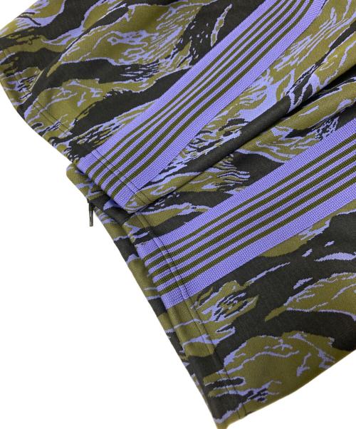 Needles（ニードルズ）Needles (ニードルズ) PURPLE THINGS (パープルシングス) トラックカーゴパンツ ブラック×パープル サイズ:Mの古着・服飾アイテム