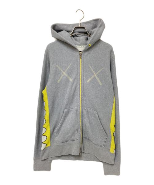 Original Fake（オリジナルフェイク）Original Fake (オリジナルフェイク) KAWS (カウズ) ジップパーカー グレー サイズ:3の古着・服飾アイテム