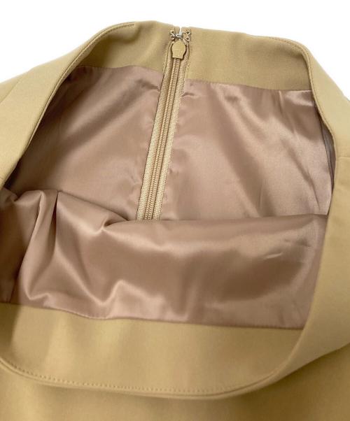 INDIVI（インディヴィ）INDIVI (インディヴィ) ストレッチ ノーカラージャケットセットアップ ベージュ サイズ:36の古着・服飾アイテム