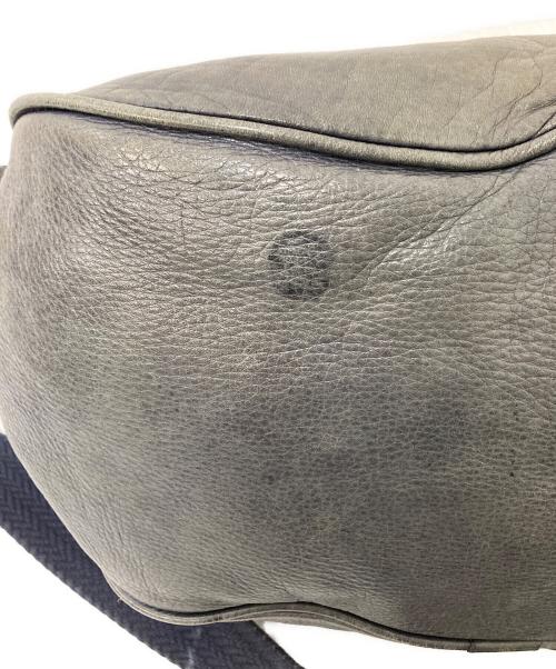 aniary（アニアリ）aniary (アニアリ) ハーフムーンレザーショルダーバッグの古着・服飾アイテム