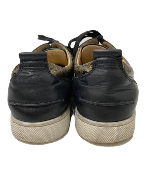 Christian Louboutin（クリスチャン・ルブタン）Christian Louboutin (クリスチャン・ルブタン) フラットパテントレザースニーカー ブラック×ゴールド サイズ:26.0㎝の古着・服飾アイテム