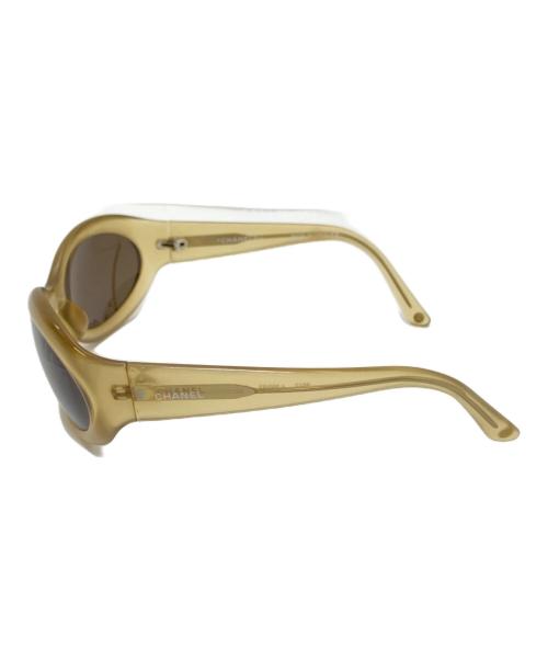 CHANEL（シャネル）CHANEL (シャネル) サングラス ベージュ×ブラック サイズ:56□23 120の古着・服飾アイテム