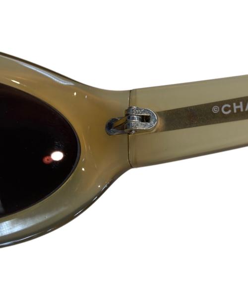 CHANEL（シャネル）CHANEL (シャネル) サングラス ベージュ×ブラック サイズ:56□23 120の古着・服飾アイテム