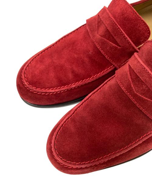 JIMMY CHOO（ジミーチュウ）JIMMY CHOO (ジミーチュウ) スウェードコインローファー レッド サイズ:41の古着・服飾アイテム