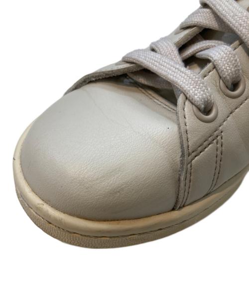 adidas（アディダス）adidas (アディダス) BEAUTY&YOUTH (ビューティーアンドユース) ローカットスニーカー ベージュ サイズ:24.0cmの古着・服飾アイテム