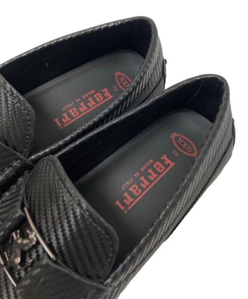 TOD'S（トッズ）TOD'S (トッズ) Ferrari (フェラーリ) ドライビングシューズ ブラック サイズ:7の古着・服飾アイテム