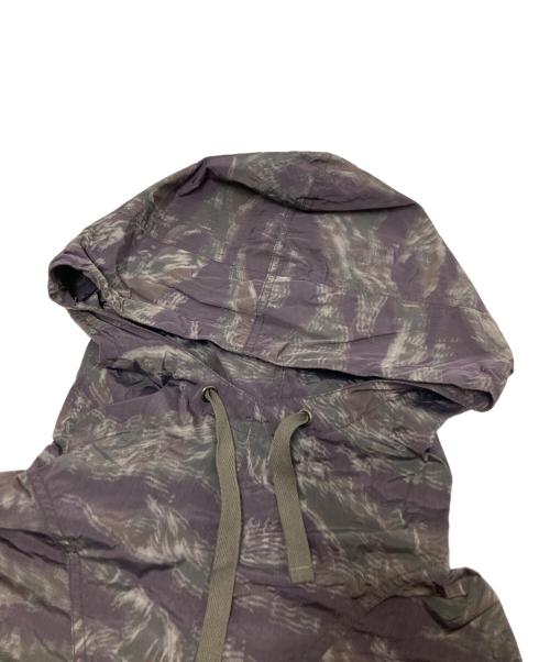 BEAMS PLUS（ビームスプラス）BEAMS PLUS (ビームスプラス) MIL Smock Tiger Stripe Print グリーン×パープル サイズ:Lの古着・服飾アイテム