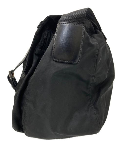 PRADA（プラダ）PRADA (プラダ) メッセンジャーショルダーバッグ ブラックの古着・服飾アイテム