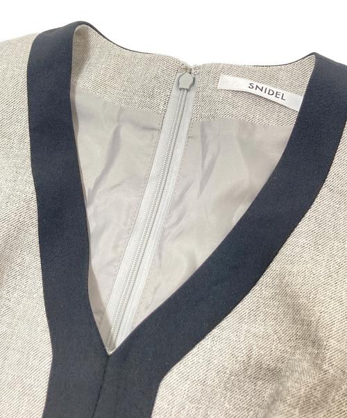 Snidel（スナイデル）Snidel (スナイデル) サイドプリーツバイカラーワンピ グレーの古着・服飾アイテム