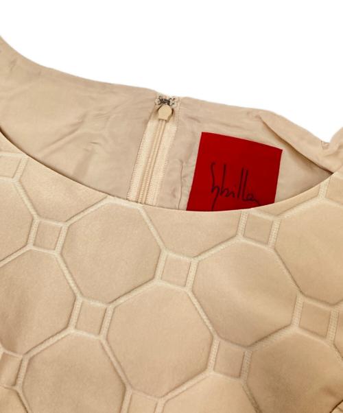 Sybilla（シビラ）Sybilla (シビラ) ワンピース ベージュ サイズ:M 未使用品の古着・服飾アイテム