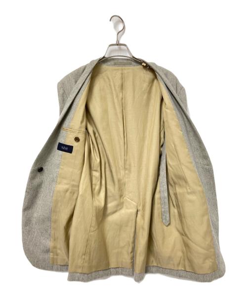 YLEVE（イレーヴ）YLEVE (イレーヴ) ノーカラージャケット ベージュの古着・服飾アイテム