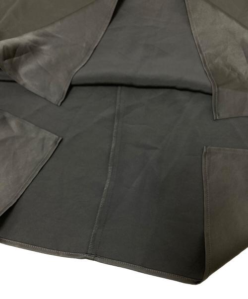 1er Arrondissement（プルミエ アロンディスモン）1er Arrondissement (プルミエ アロンディスモン) サテンタンクトップ グレー サイズ:36の古着・服飾アイテム