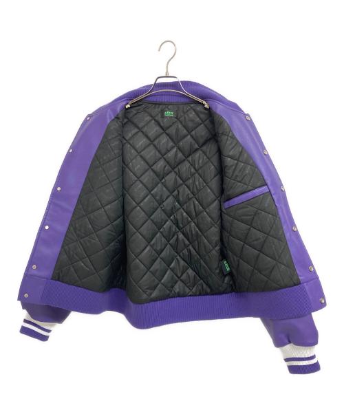 A FEW GOOD KIDS（アフューグッドキッズ）A FEW GOOD KIDS (アフューグッドキッズ) フェイクレザースタジャン パープル×ホワイト サイズ:Lの古着・服飾アイテム