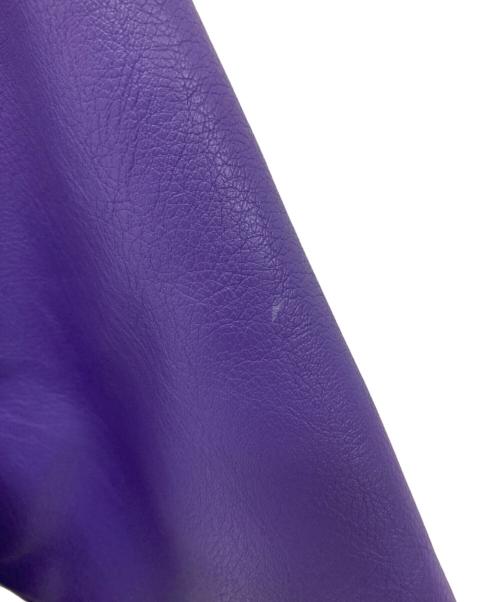 A FEW GOOD KIDS（アフューグッドキッズ）A FEW GOOD KIDS (アフューグッドキッズ) フェイクレザースタジャン パープル×ホワイト サイズ:Lの古着・服飾アイテム