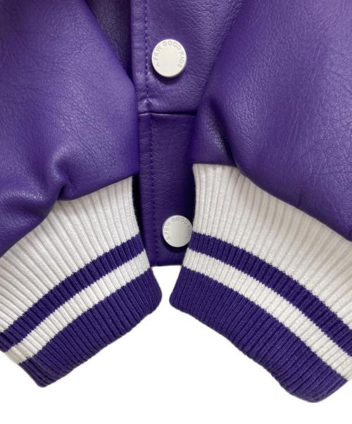 A FEW GOOD KIDS（アフューグッドキッズ）A FEW GOOD KIDS (アフューグッドキッズ) フェイクレザースタジャン パープル×ホワイト サイズ:Lの古着・服飾アイテム