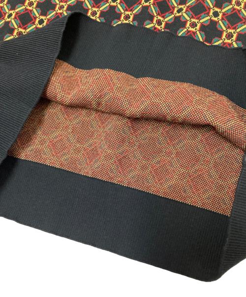 CABAN（キャバン）CABAN (キャバン) クロスタイルジャカード アメリカンスリーブプルオーバー ブラック×イエロー サイズ:Fの古着・服飾アイテム