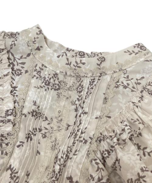 HER LIP TO（ハーリップトゥ）HER LIP TO (ハーリップトゥ) フラワープリントワンピース ベージュ サイズ:Sの古着・服飾アイテム