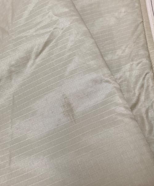 Patagonia（パタゴニア）Patagonia (パタゴニア) MARS Level3 Alpha Jacket ベージュ サイズ:Mの古着・服飾アイテム