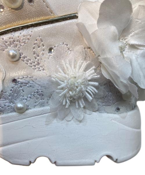 RANDA（ランダ）RANDA (ランダ) パール×ビジューフラワースポーツサンダル ホワイト サイズ:Sの古着・服飾アイテム