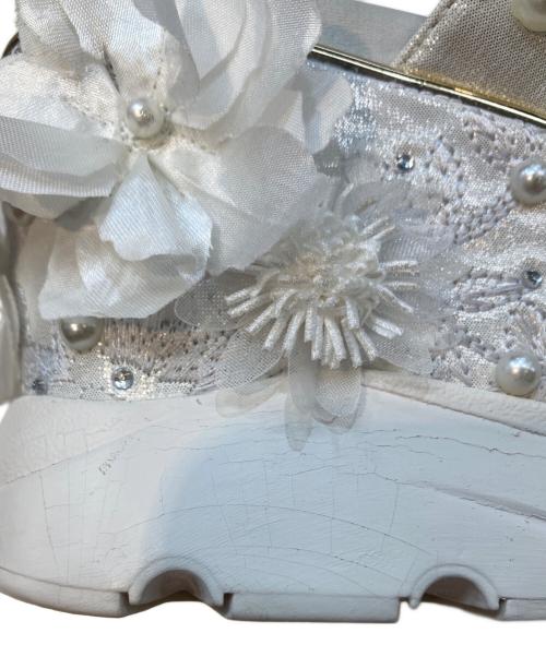 RANDA（ランダ）RANDA (ランダ) パール×ビジューフラワースポーツサンダル ホワイト サイズ:Sの古着・服飾アイテム