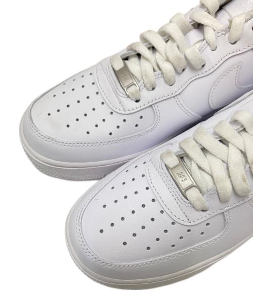 NIKE（ナイキ）NIKE (ナイキ) ローカットスニーカー ホワイト サイズ:27.5㎝の古着・服飾アイテム