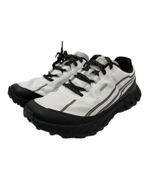 norda（ノルダ）norda (ノルダ) ローカットスニーカー ホワイト×ブラック サイズ:27.5㎝の古着・服飾アイテム