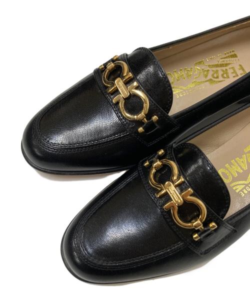 Salvatore Ferragamo（サルヴァトーレ フェラガモ）Salvatore Ferragamo (サルヴァトーレ フェラガモ) ローファー ブラック サイズ:5 1/2Dの古着・服飾アイテム