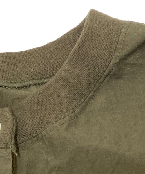 Curensology（カレンソロジー）Curensology (カレンソロジー) ワッフルヘンリープルオーバー オリーブ サイズ:Fの古着・服飾アイテム