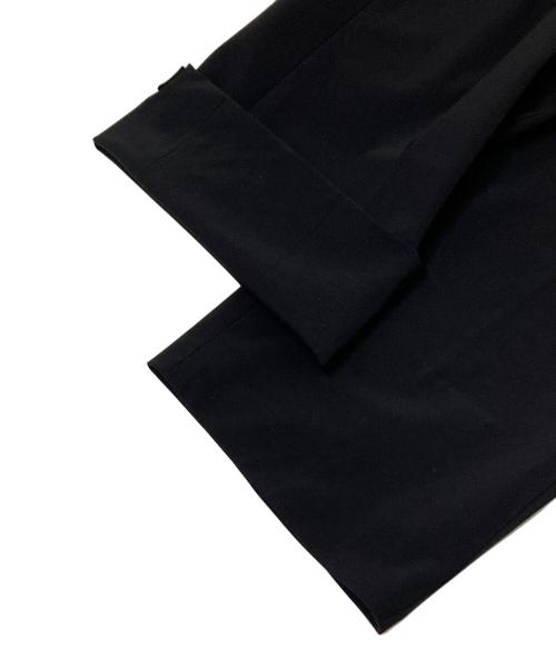 PT01（ピーティーゼロウーノ）PT01 (ピーティーゼロウーノ) 360°スーパーストレッチ スラックスパンツ ブラック サイズ:46の古着・服飾アイテム