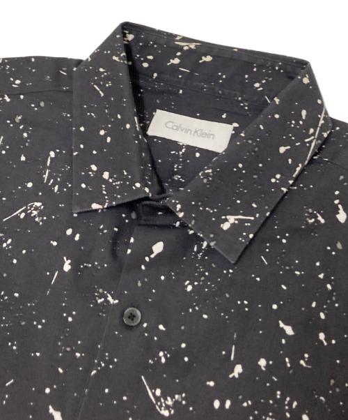Calvin Klein（カルバンクライン）Calvin Klein (カルバンクライン) ペイント柄シャツ ブラック サイズ:Mの古着・服飾アイテム