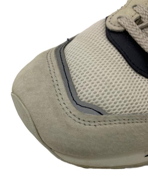 NEW BALANCE（ニューバランス）NEW BALANCE (ニューバランス) ローカットスニーカー ベージュ サイズ:9 1/2 Dの古着・服飾アイテム