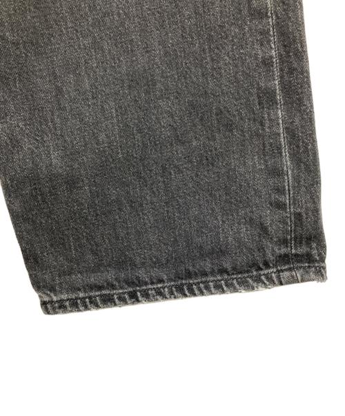 uniform experiment（ユニフォームエクスペリメント）uniform experiment (ユニフォームエクスペリメント) DAMAGED DENIM REGULAR-FIT JEANS ブラック サイズ:4の古着・服飾アイテム