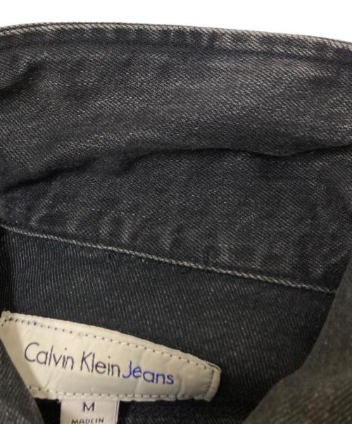Calvin Klein Jeans（カルバンクラインジーンズ）Calvin Klein Jeans (カルバンクラインジーンズ) デニムジャケット ブラック サイズ:Mの古着・服飾アイテム