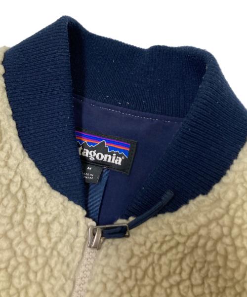 Patagonia（パタゴニア）Patagonia (パタゴニア) Retro-X Bomber Jacket ベージュ×ネイビー サイズ:Mの古着・服飾アイテム