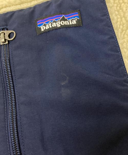 Patagonia（パタゴニア）Patagonia (パタゴニア) CLASSIC RETRO-X VEST ベージュ×ネイビー サイズ:Mの古着・服飾アイテム