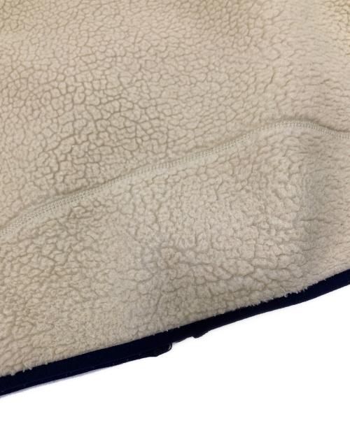 Patagonia（パタゴニア）Patagonia (パタゴニア) CLASSIC RETRO-X VEST ベージュ×ネイビー サイズ:Mの古着・服飾アイテム