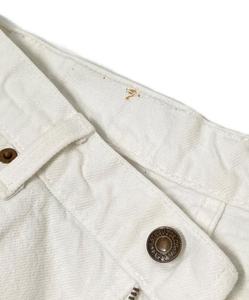 LEVI'S（リーバイス）LEVI'S (リーバイス) デニムハーフパンツ ホワイト サイズ:W33の古着・服飾アイテム