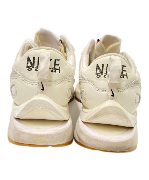 NIKE（ナイキ）NIKE (ナイキ) sacai (サカイ) VAPORWAFFLE ホワイト サイズ:23.5㎝の古着・服飾アイテム