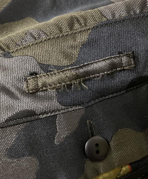 Aquascutum（アクアスキュータム）Aquascutum (アクアスキュータム) ライナー付迷彩トレンチコート ブラック×オリーブ サイズ:10の古着・服飾アイテム