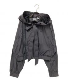 adidas（アディダス）の古着「ルーシュ ライト ボンバージャケット」｜グレー